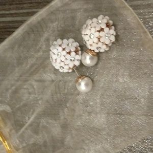 Reversible stud earrings