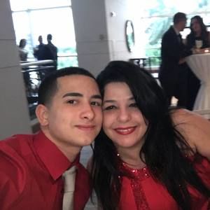 Meet your Posher, Yohandra