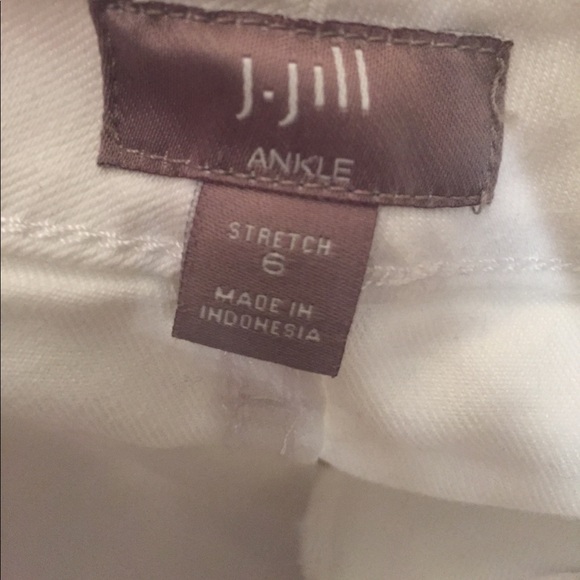 White Jeans - Picture 2 of 3