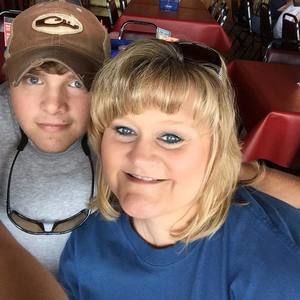 Meet your Posher, Alanda