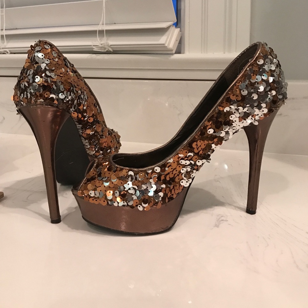 Sequined High heels