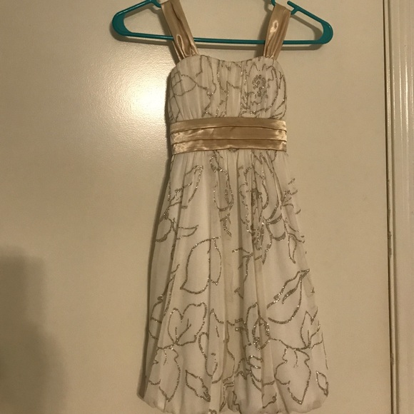 Girls dress gold and off white and glitter design - Picture 1 of 5