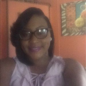 Meet your Posher, Brittney