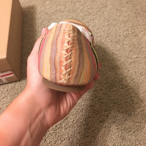 Lucky Brand Emmie Flats 8 - Picture 4 of 4