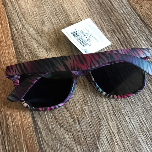 Foster Grant Womens Sunglasses Pink Camo Eye Wear - Picture 5 of 8