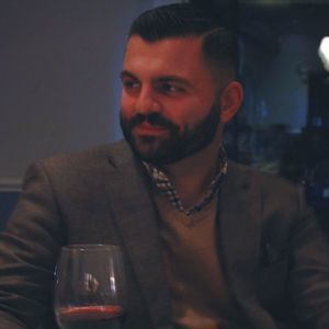 Meet your Posher, Xristos