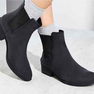 ☔️Jeffrey Campbell Stormy Matte Chelsea rain boots