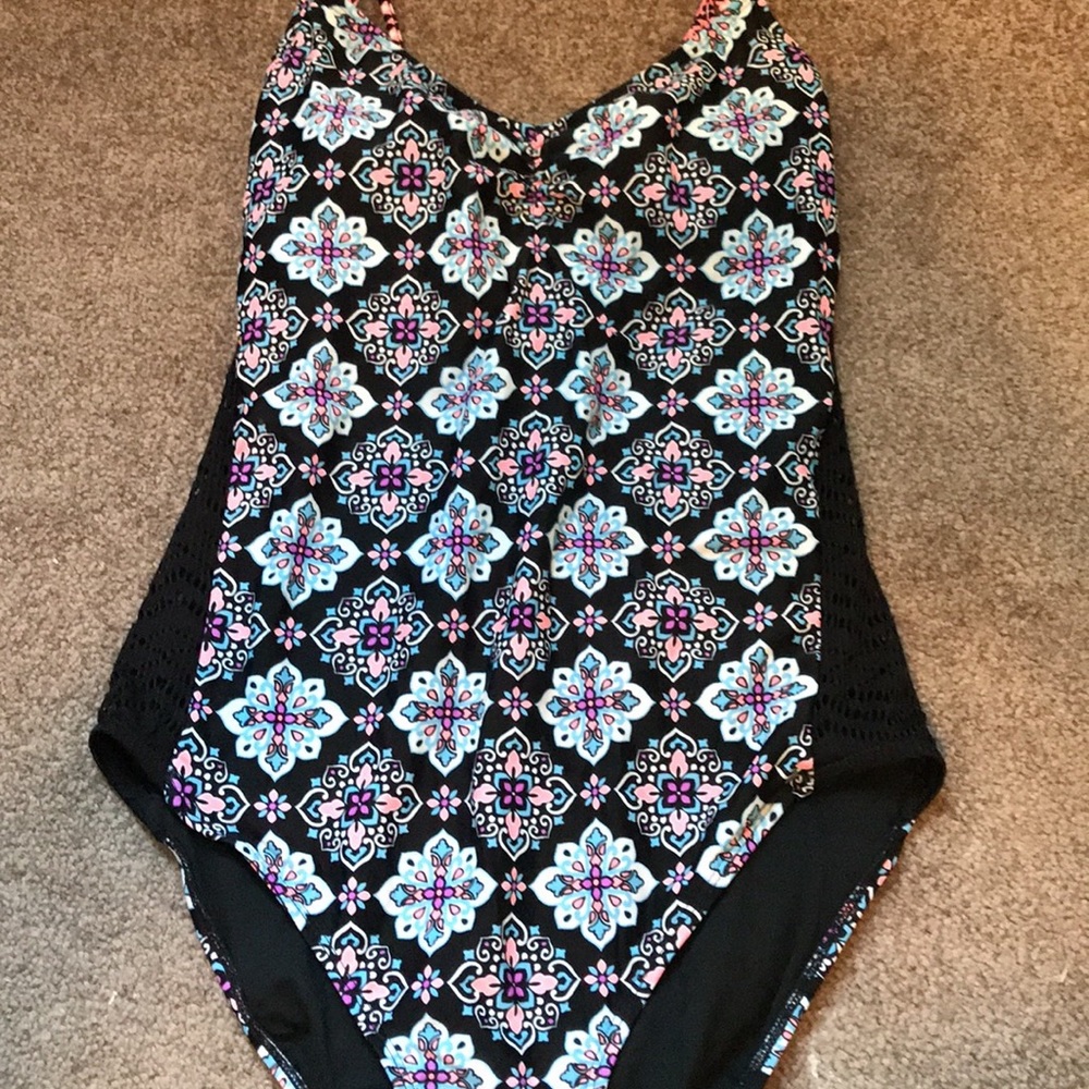 Women's one piece!!