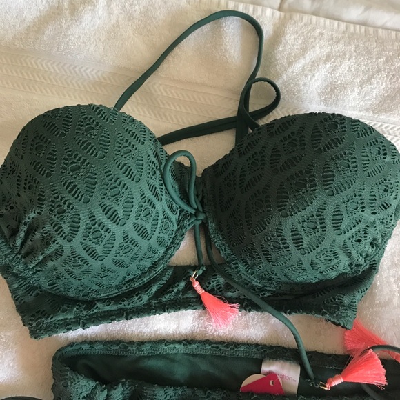 Bathing Suit - Picture 3 of 4