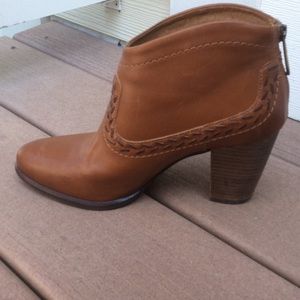 Ugg Charlotte boots