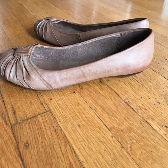 Like new Aldo flats size 39 (US9). fits US8.5. - Picture 3 of 3