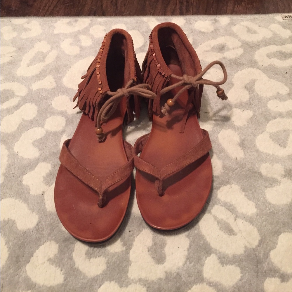 Moccasin sandals