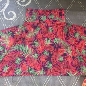 LuLaRoe Maxi Skirt. Size M. Bright Palm Print