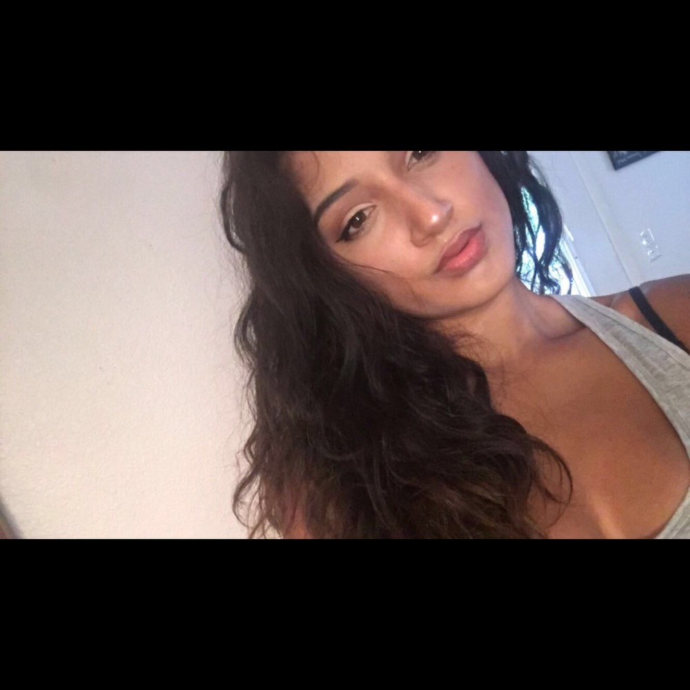 Meet your Posher, Vivianna
