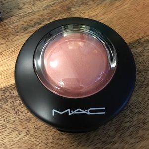 MAC blush NWT! Never used! "New romance"