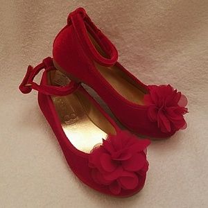 Adorable red velvet girls ballet flats