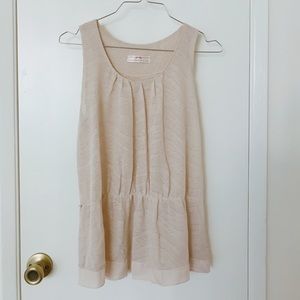 70% new light beige Sleeveless tops size: S-M