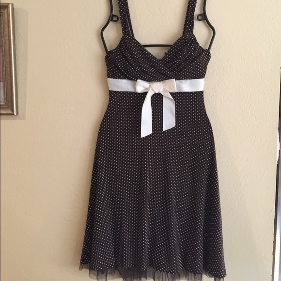Brow/white polka dot fancy dress - Picture 1 of 4