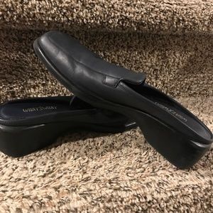 Shoes - What's What Mules