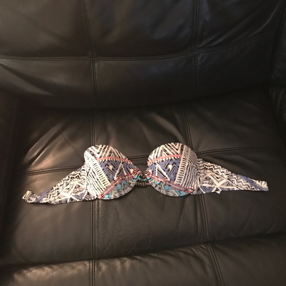 Billabong strapless bathing suit top.Great support - Picture 1 of 1