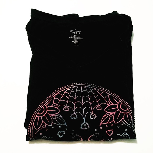 torrid Tops - EUC Sugar Skull Graphic Tee torrid Tops - EUC Sugar Skull Graphic Tee