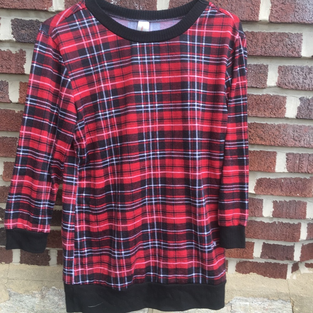 Thin plaid sweater like shirt