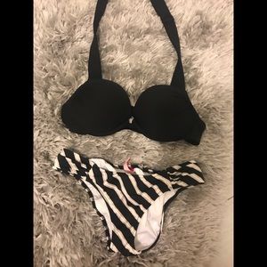 VS Bombshell 34B, Bottom S