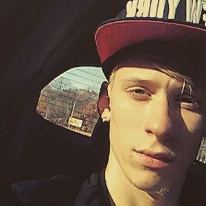 Meet your Posher, Zach