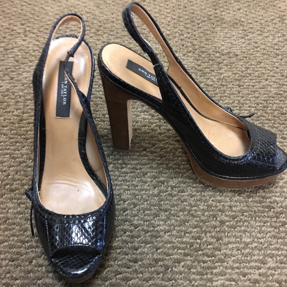 Ann Taylor Heels - Size 7.5