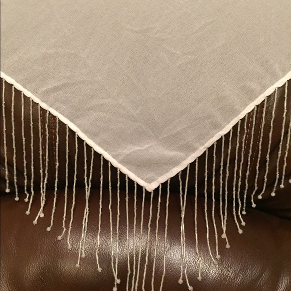 White Baar and Beards beaded shawl - Picture 2 of 5