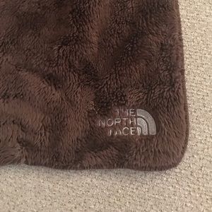 Super fluffy brown north face scarf