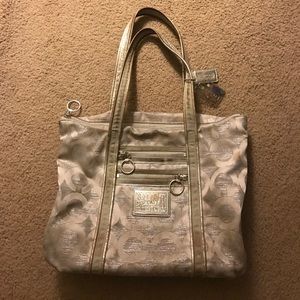 Coach Poppy Tote Bag