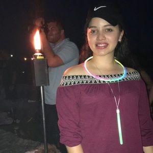 Meet your Posher, Aba