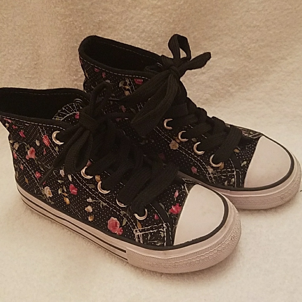 Cute girls flowered hightop tennis