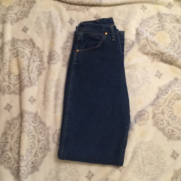 Wrangler Mom Jeans - Picture 3 of 7