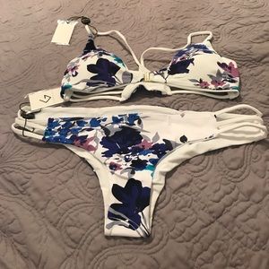 NWT Khongboon bikini