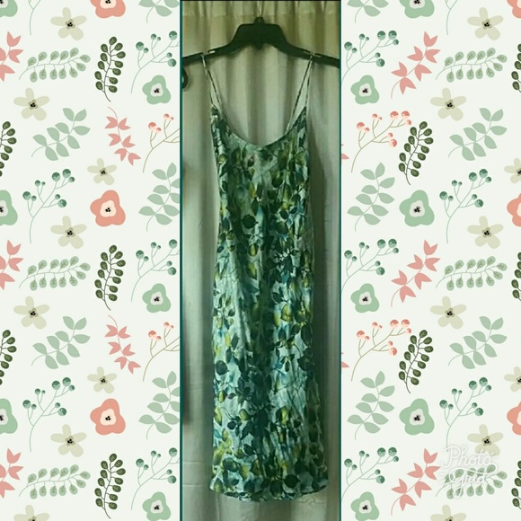 📛 ON SALE!!! 📛 Victoria Secret Dress - Picture 1 of 1