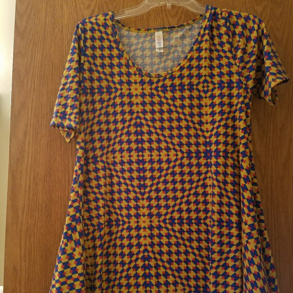 LuLaRoe Perfect T