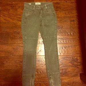 Camo green brooke skinny lucky jeans. Size 0/25
