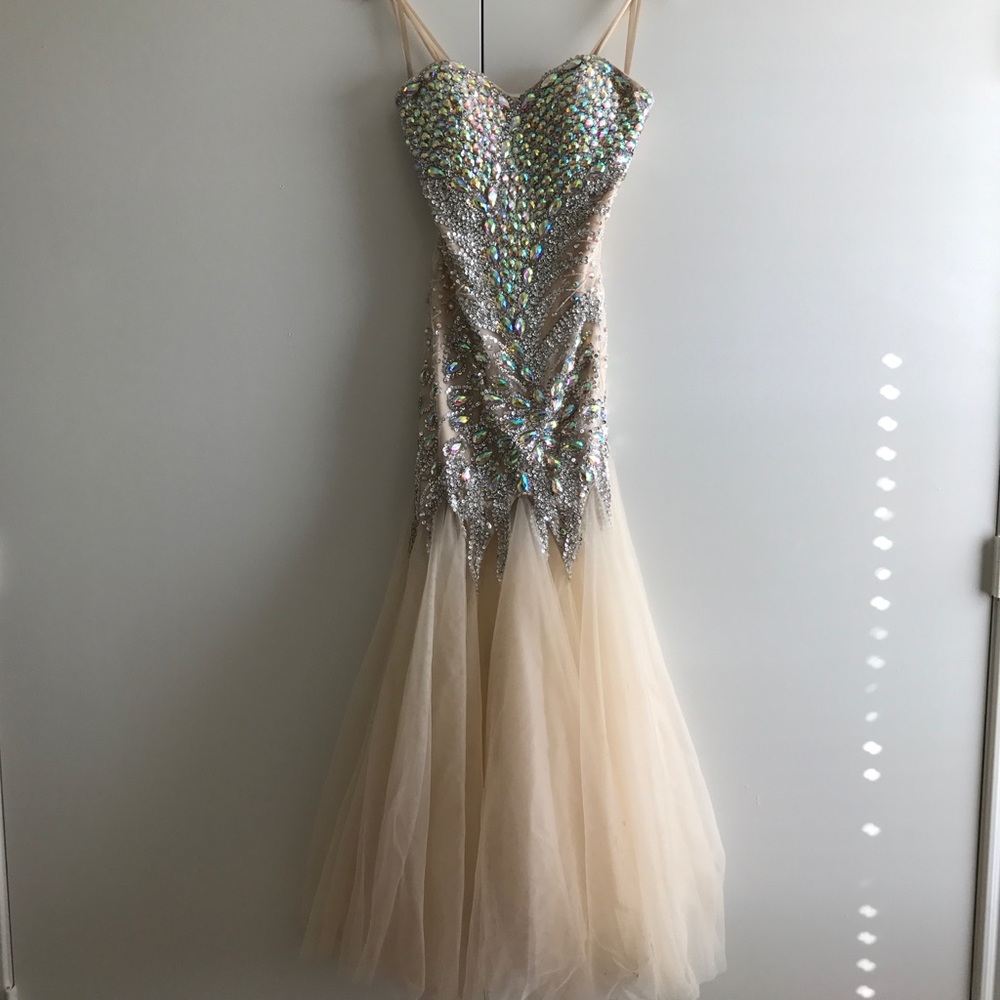 Prom Dress - Picture 4 of 4