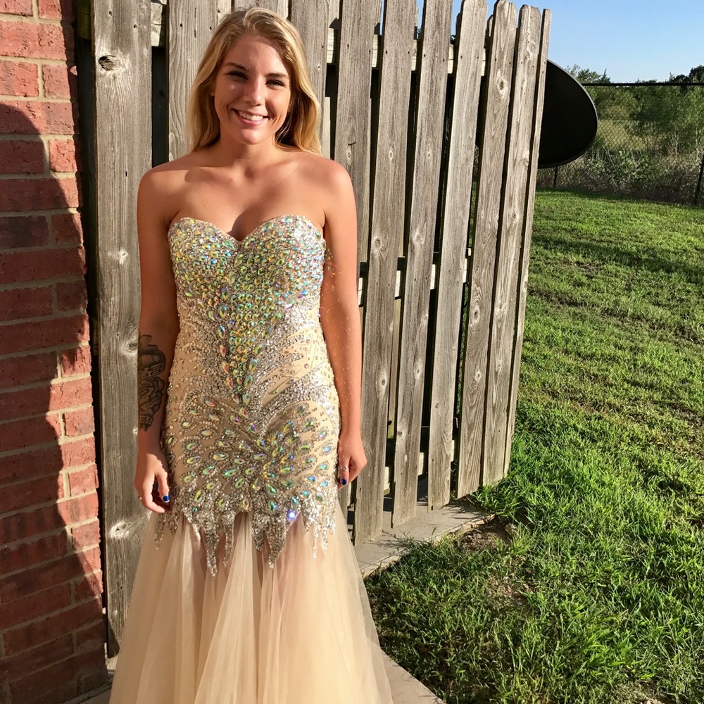 Prom Dress - Picture 3 of 4