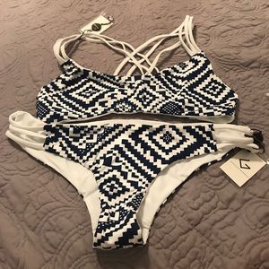 NWT Khongboon bikini