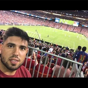 Meet your Posher, Luis