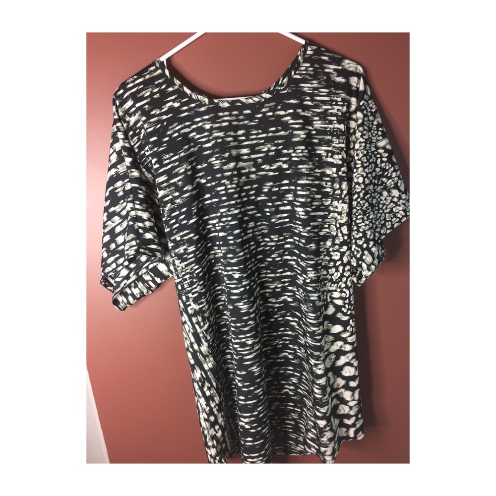 "T-Shirt" styled dress
