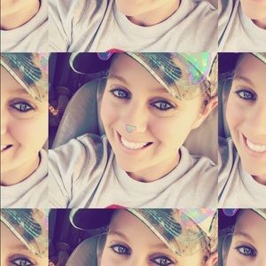 Meet your Posher, Casey