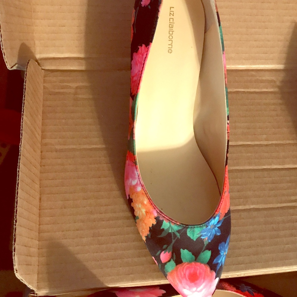 Sexy Liz Claiborne heels