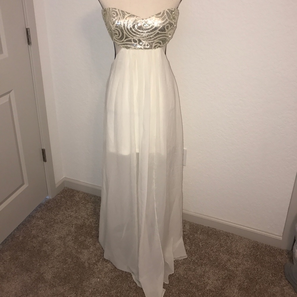 BRAND NEW WITH TAGS ARK&CO DRESS!