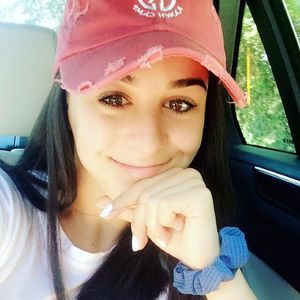 Meet your Posher, Caroline