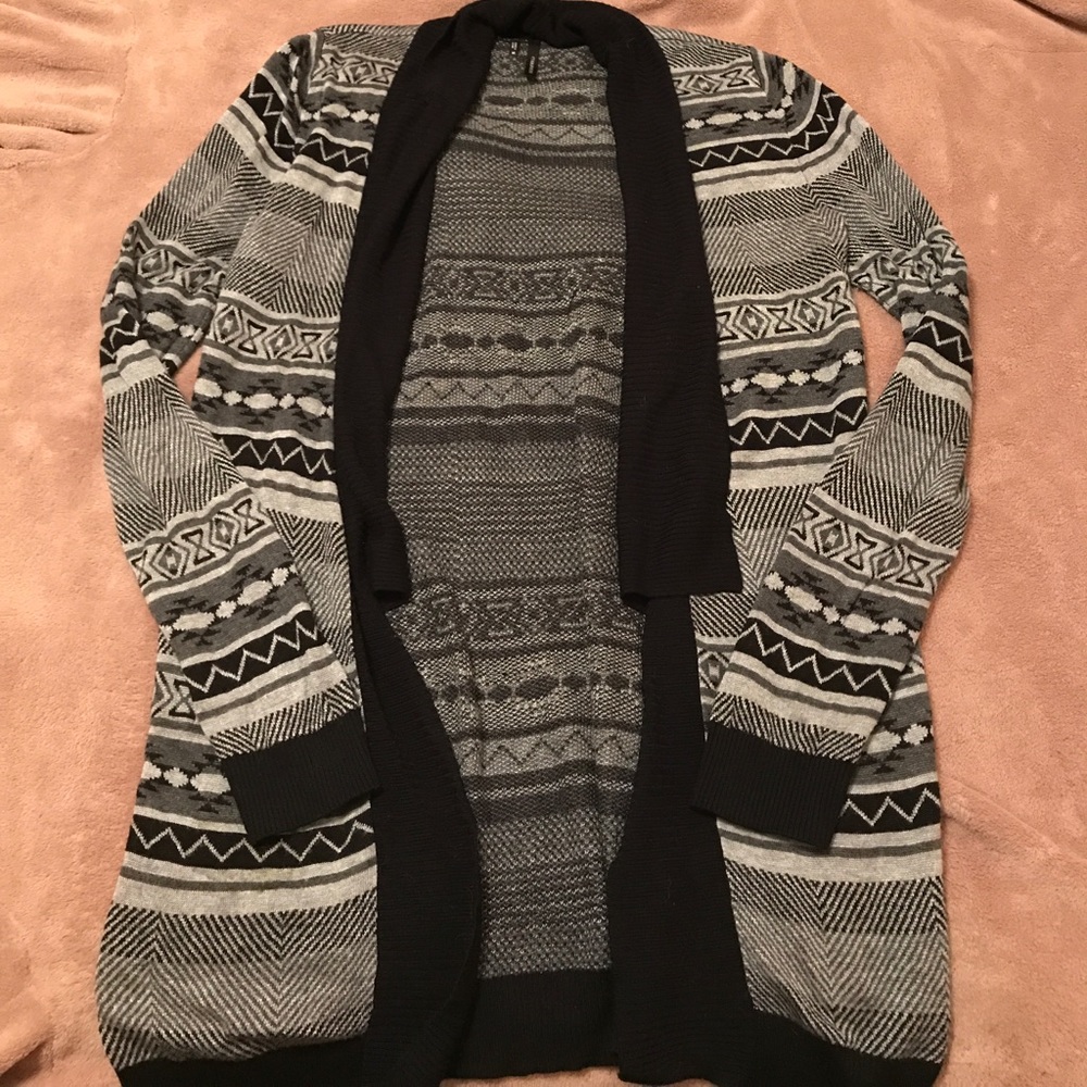 Maurices like new cardigan