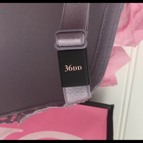 Victoria's Secret Very Sexy Push-up 36DD - Picture 3 of 6